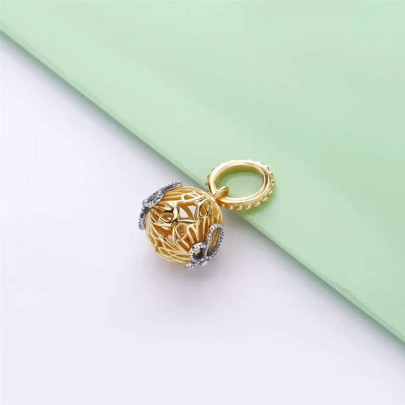 (immagine per) Pendente PANDORA Farfalle traforate 367896 - Visualizza 3