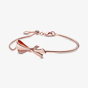 (immagine per) Bracciale rigido PANDORA Rose Fiocco ornato 587242CZ