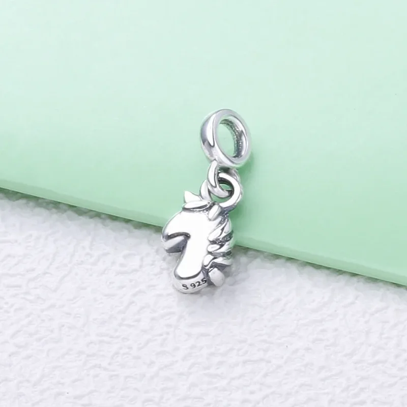 (immagine per) Mini Charm pendente PANDORA Il mio magico unicorno 798360 - Visualizza 3