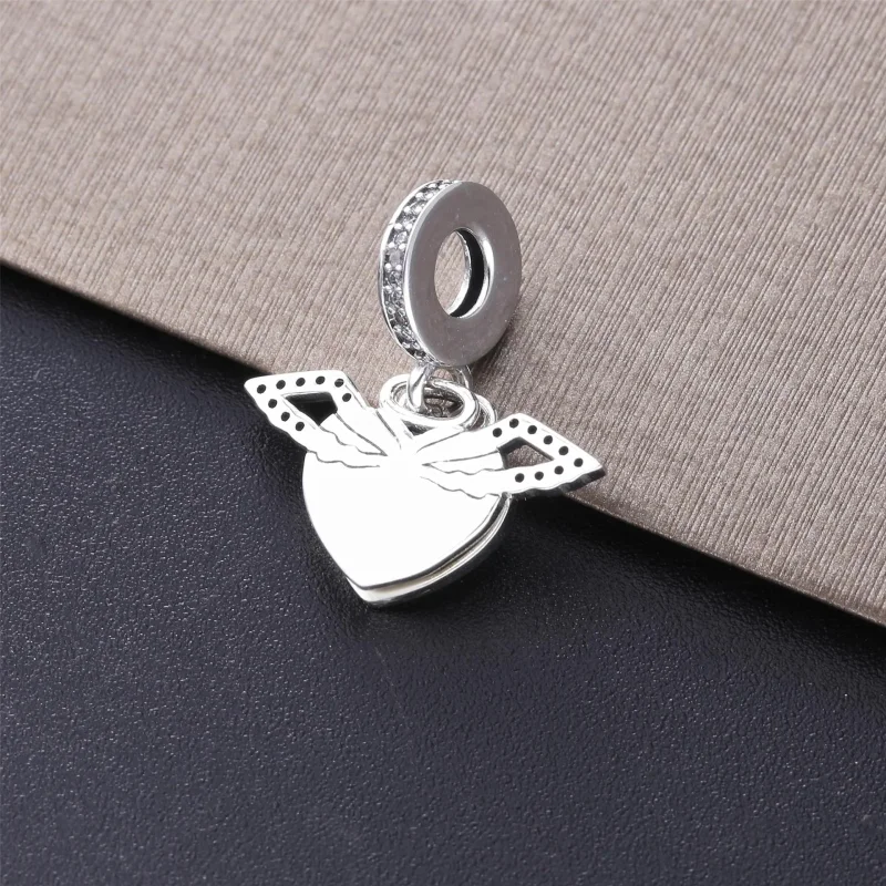 (immagine per) Collana Ali d’angelo con cuore in pavé - 398505C01-45 - Visualizza 3