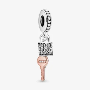 (immagine per) Charm pendente Lucchetto e chiave con pavé - 788682C01
