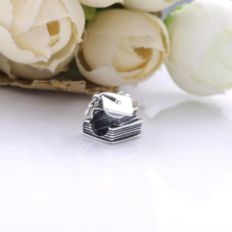 (immagine per) Charm Laurea 2020 - 798910C00 - Visualizza 3