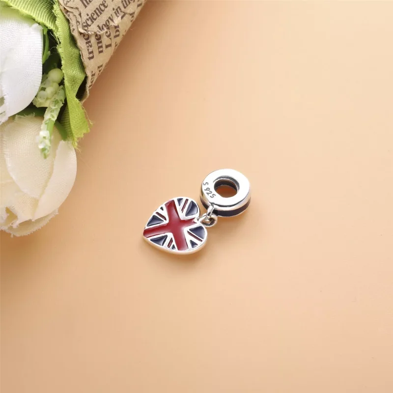 (immagine per) Charm pendente a cuore Bandiera britannica Union Jack - 791512ENMX - Visualizza 4
