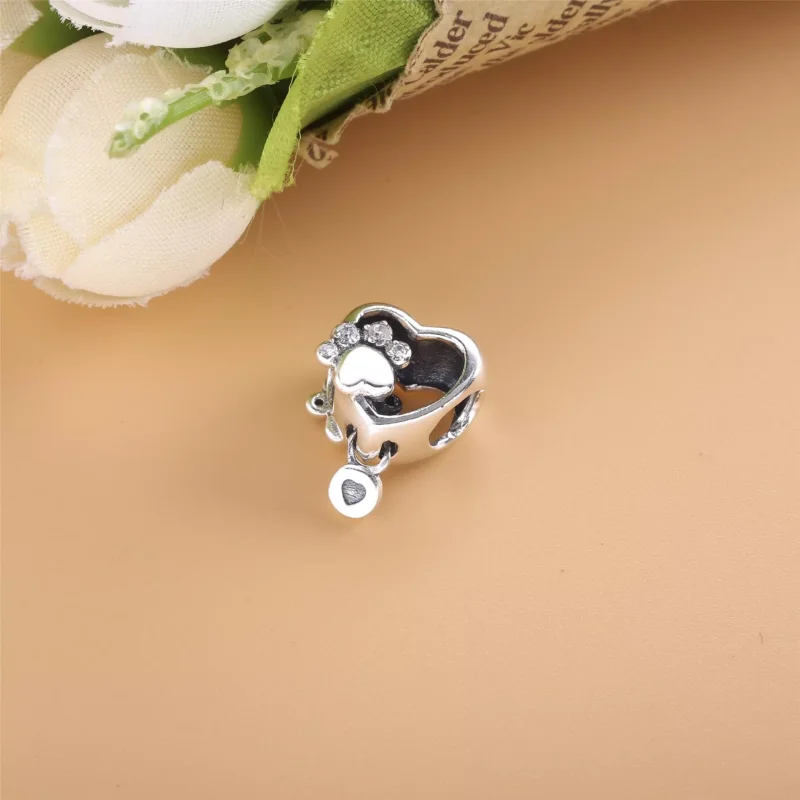 (immagine per) Charm Zampina e cuore scintillante - 798873C01 - Visualizza 2