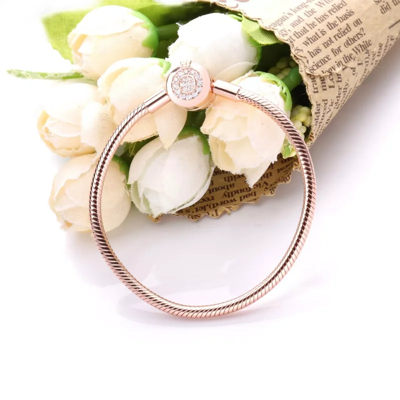 (immagine per) Bracciale Pandora Moments scintillante con maglia snake e O coronata - 589046C01 - Visualizza 3