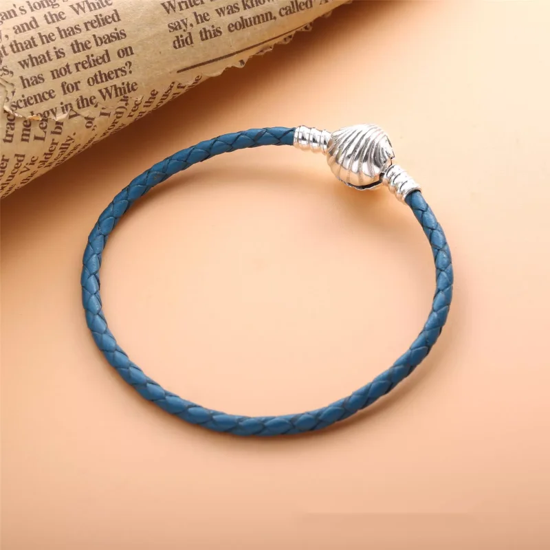 (immagine per) Bracciale Pandora Moments in pelle intrecciato turchese con chiusura a conchigli - Visualizza 3