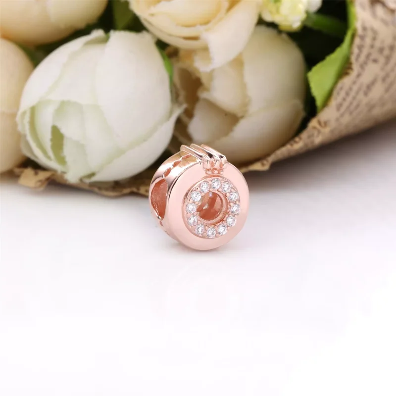 (immagine per) Charm PANDORA con O coronata e pavé - 789059C01 - Visualizza 2