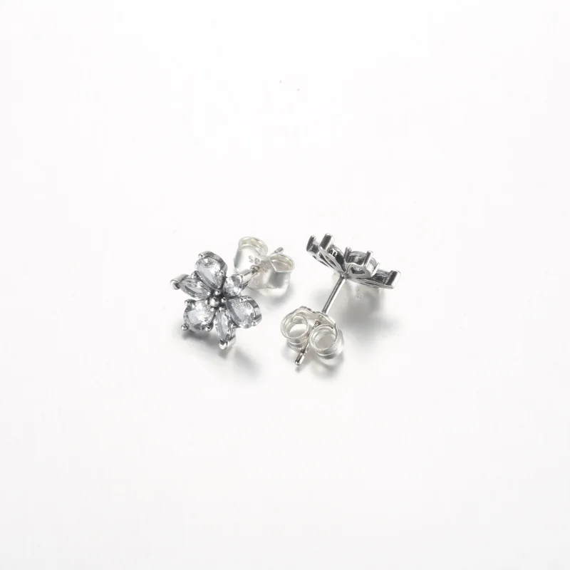 (immagine per) Orecchini a bottone Pandora Sparkling Herbarium Cluster - 292633C01 - Visualizza 3