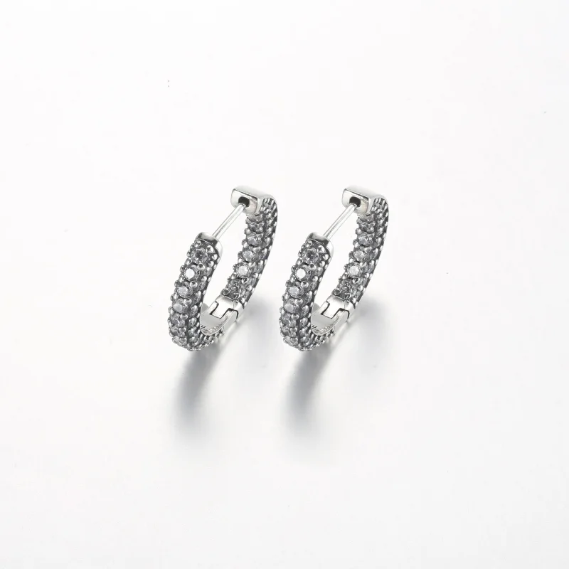 (immagine per) Orecchini cerchio singolo con pavé Pandora Timeless - 292624C01 - Visualizza 2
