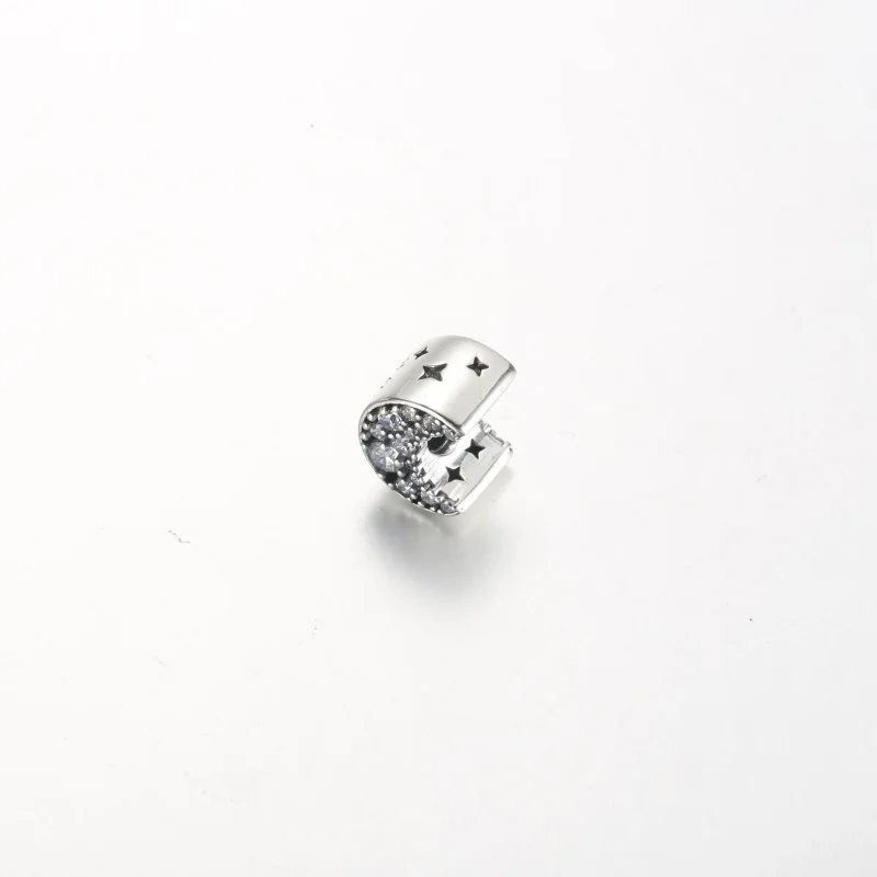 (immagine per) Pandora Charm a forma di mezzaluna scintillante - 792768C01 - Visualizza 2