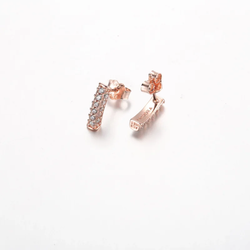 (immagine per) Pandora Orecchini a barretta singola con pavé Timeless - 262626C01 - Visualizza 7