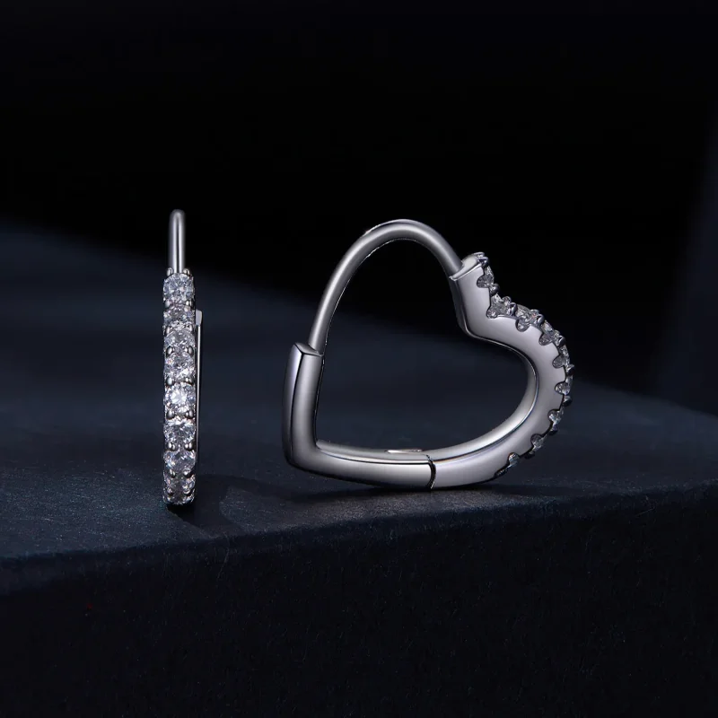(immagine per) Orecchini a cerchio a forma di cuore in stile Pandora con Moissanite (Un Certifi - Visualizza 2