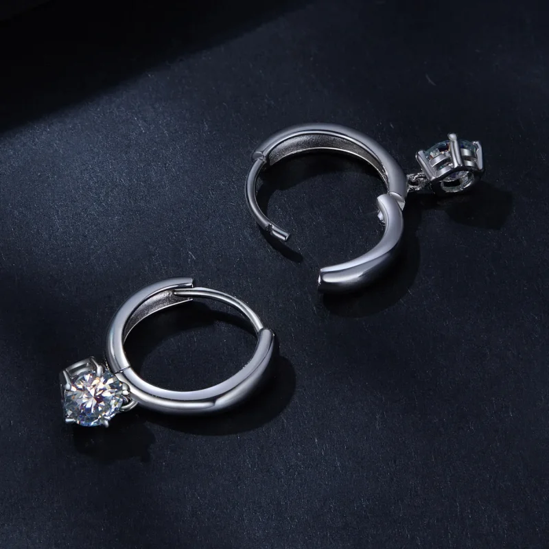 (immagine per) Orecchini a cerchio in stile Pandora con Moissanite da 0,5 carati (due certifica - Visualizza 4