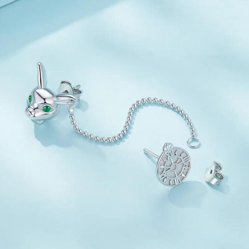 (immagine per) Orecchini a perno con pendenti in stile Pandora, orologio con coniglio bianco - - Visualizza 4