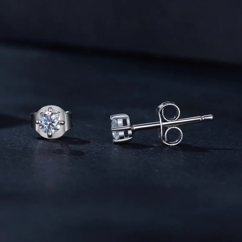 (immagine per) Orecchini a perno in stile Pandora con Moissanite da 0.1 carati (Due certificati - Visualizza 4