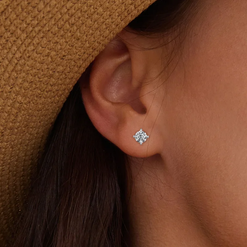 (immagine per) Orecchini a perno in stile Pandora con Moissanite da 0.1 carati (Due certificati - Visualizza 5
