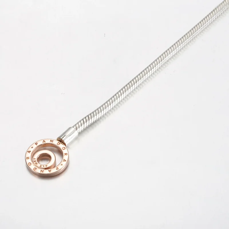 (immagine per) Bracciale Pandora Moments con catena a serpente con logo bicolore e barra a T - - Visualizza 4