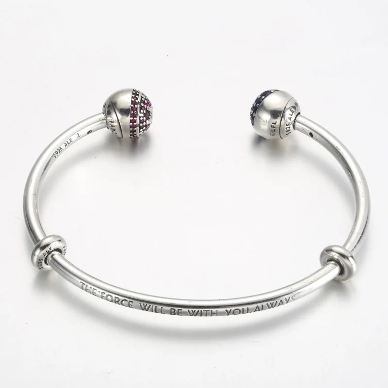 (immagine per) Bracciale rigido aperto Pandora Moments Star Wars™ con logo del lato chiaro e os - Visualizza 3