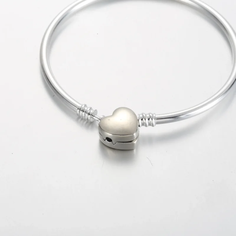 (immagine per) Bracciale rigido Pandora Moments con chiusura a cuori infiniti intrecciati - 591 - Visualizza 4