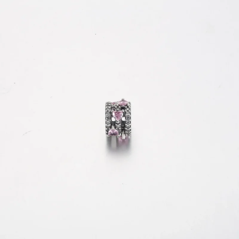 (immagine per) Charm PANDORA con cuori scintillanti a tripla aureola - 791161C01 - Visualizza 3