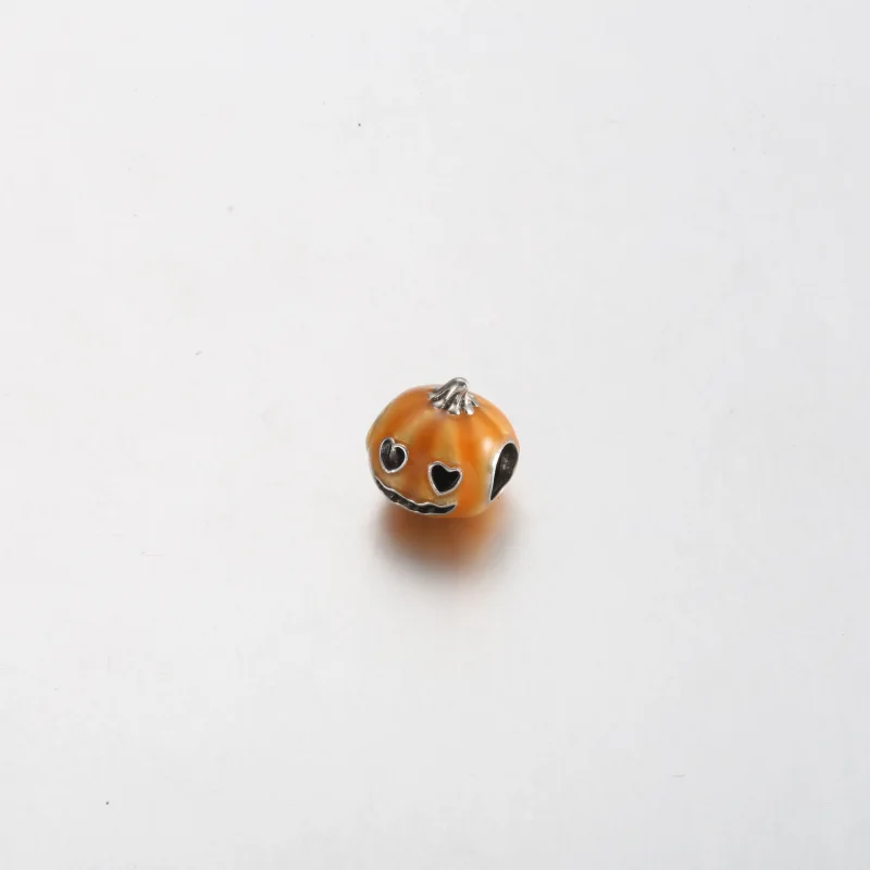 (immagine per) Charm PANDORA di zucca spettrale che si illumina al buio - 792291C01 - Visualizza 2
