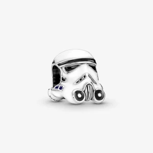 Charm PANDORA per casco Star Wars™ Stormtrooper™ - 791454C01 (immagine per) Charm PANDORA per casco Star Wars™ Stormtrooper™ - 791454C01
