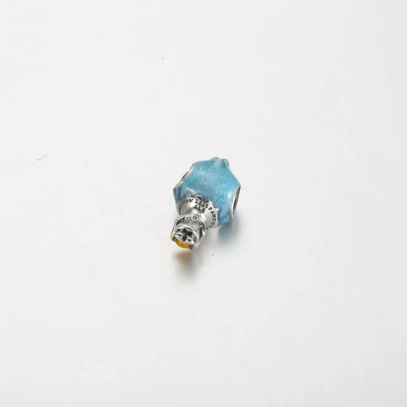 (immagine per) Charm PANDORA sfera dei ricordi Disney Pixar Joy che si illumina al buio - 79202 - Visualizza 3