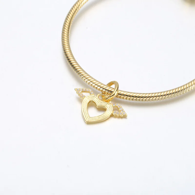 (immagine per) Charm pendente PANDORA a forma di cuore e ali d'angelo - 752362C01 - Visualizza 4
