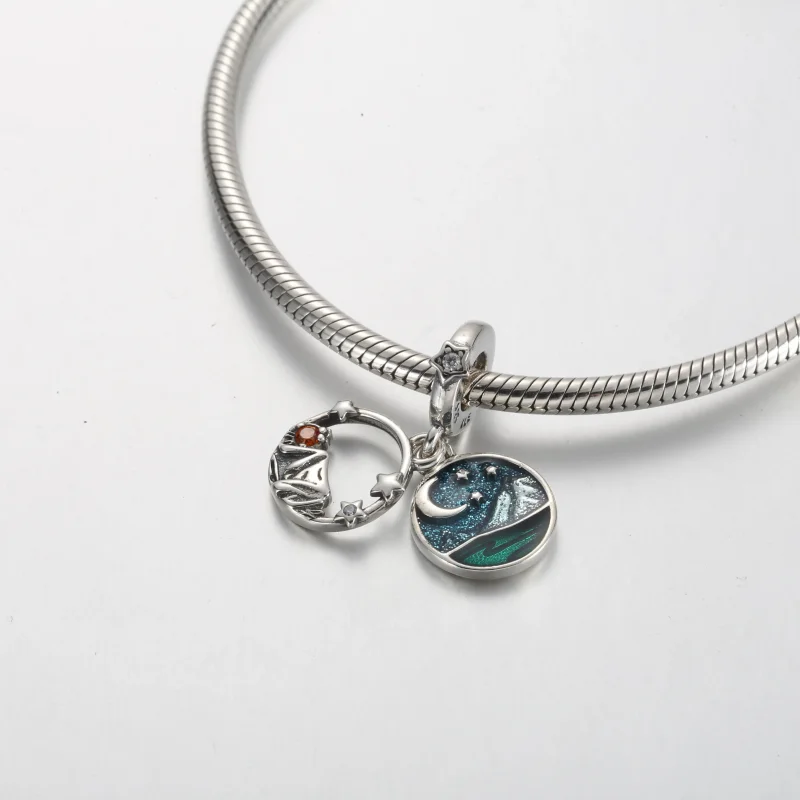 (immagine per) Charm pendente PANDORA doppio cielo notturno da campeggio - 791686C01 - Visualizza 4