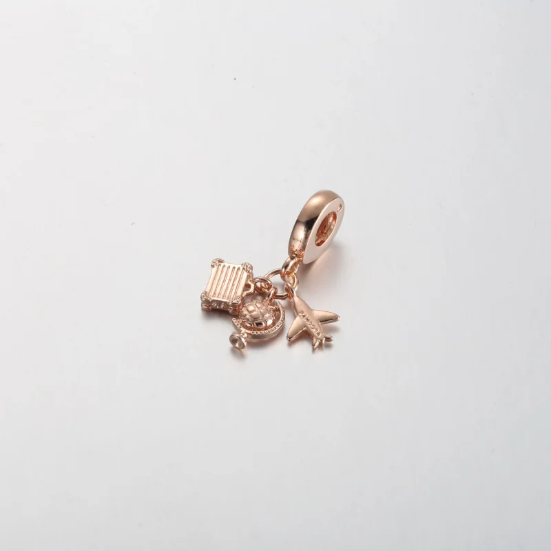 (immagine per) Charm pendente PANDORA triplo aeroplano, mappamondo e valigia - 789435C01 - Visualizza 3