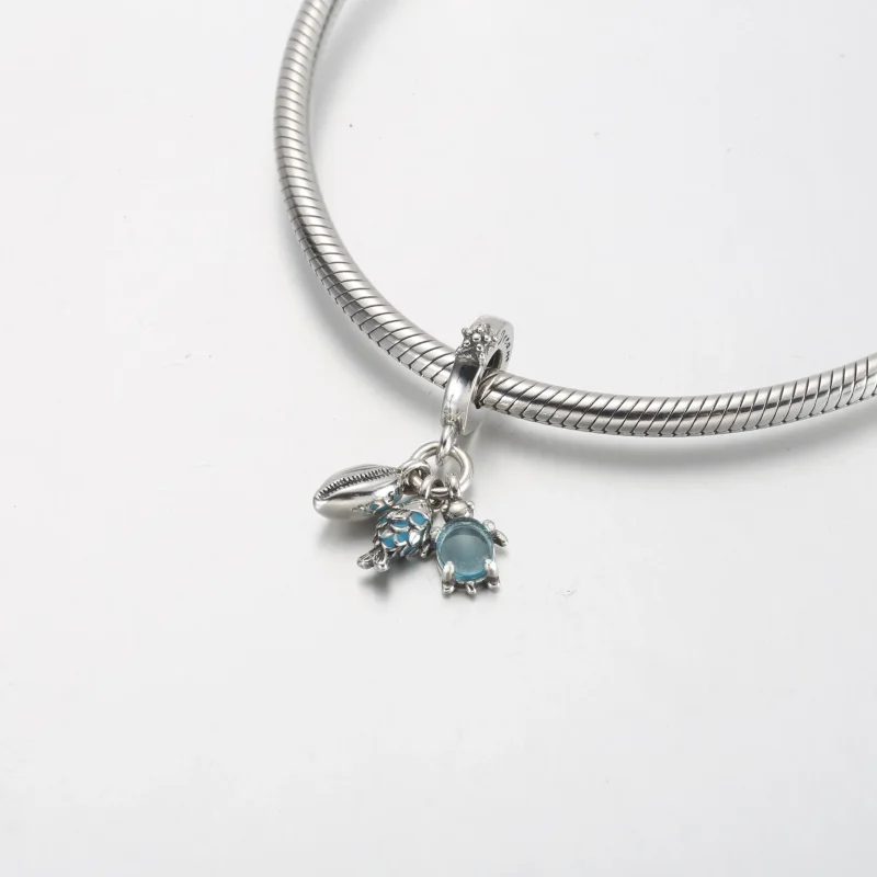 (immagine per) Charm pendente PANDORA triplo pesce, tartaruga marina e conchiglia - 791697C01 - Visualizza 4