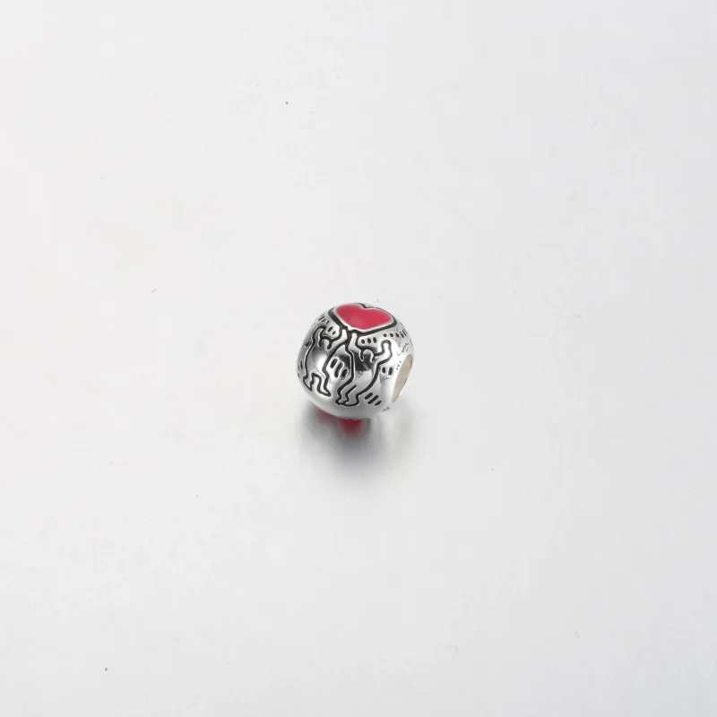 (immagine per) Ciondolo Keith Haring™ x Pandora Amore e Figure - 792225C01 - Visualizza 3