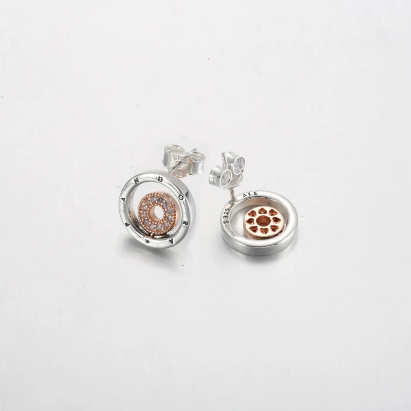 (immagine per) Orecchini a bottone con cerchi con logo bicolore Pandora Signature - 282314C01 - Visualizza 3