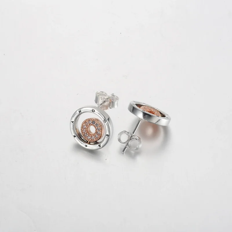 (immagine per) Orecchini a bottone con cerchi con logo bicolore Pandora Signature - 282314C01 - Visualizza 4
