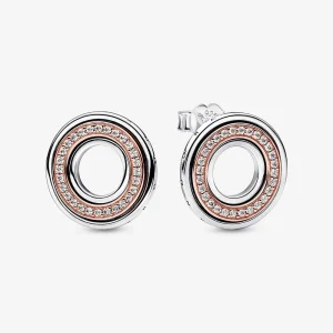 (immagine per) Orecchini a bottone Pandora Signature con logo bicolore e pavé - 282780C01