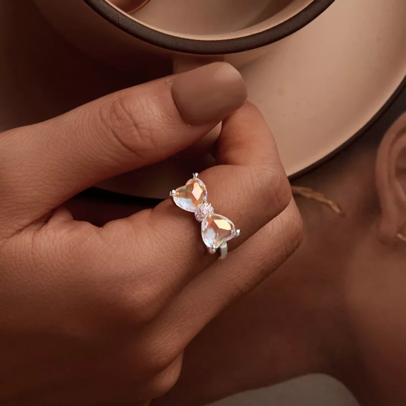 (immagine per) Anello con pietra centrale grande con fiocco in stile PANDORA - SCR1000 - Visualizza 7