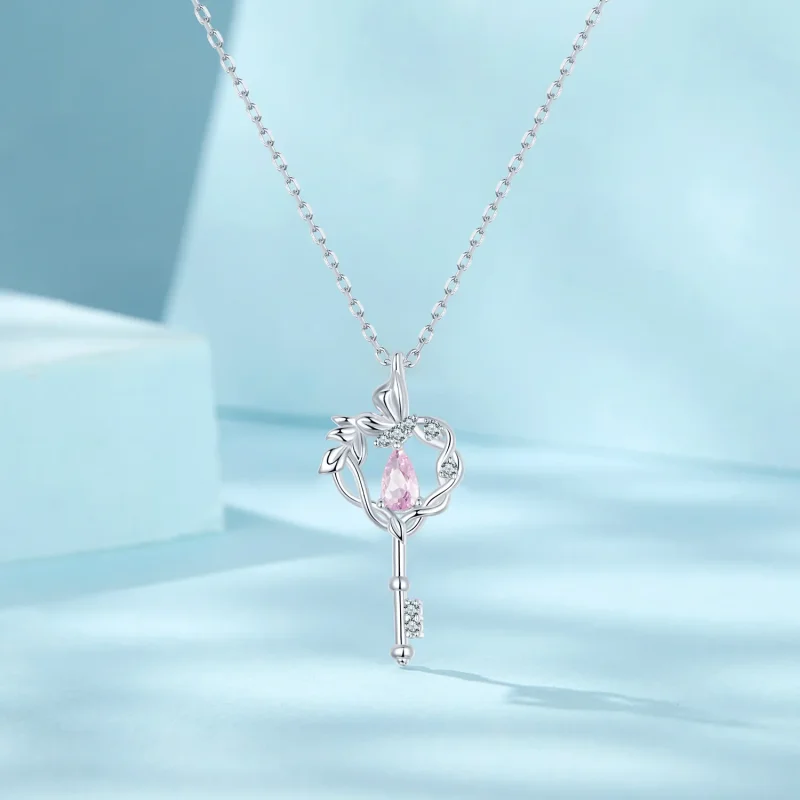 (immagine per) Collana con chiave a cuore a forma di farfalla stile PANDORA - SCN518 - Visualizza 3
