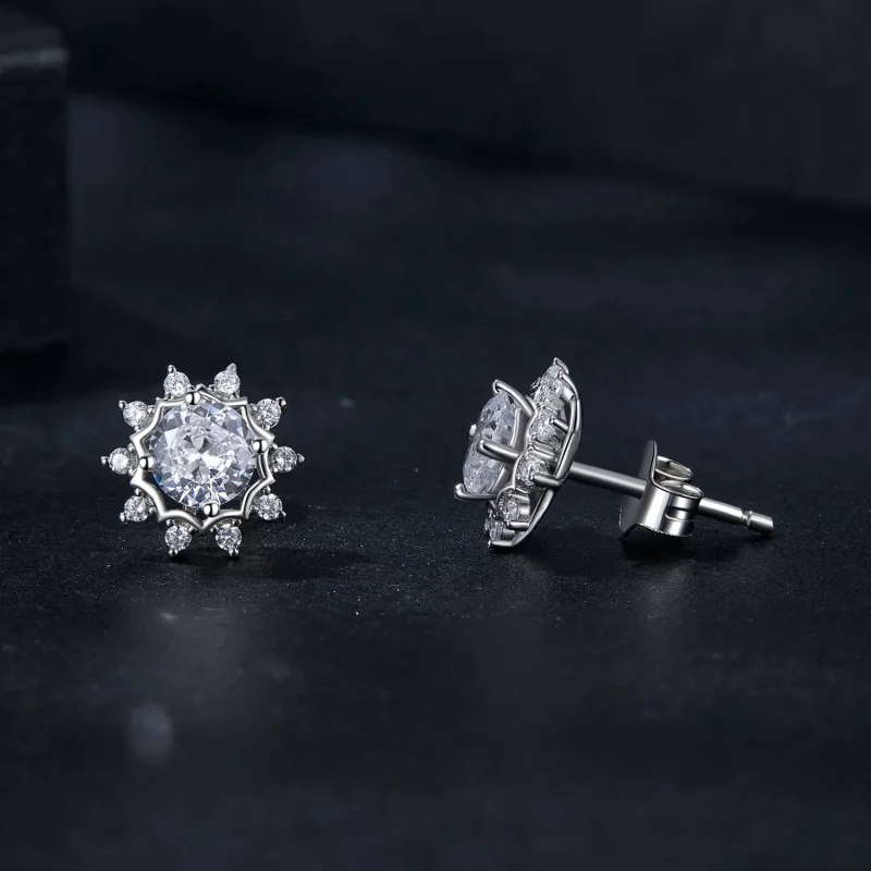(immagine per) Orecchini PANDORA Style Brilliant Beauty con moissanite da 0,5 ct (due certifica - Visualizza 4