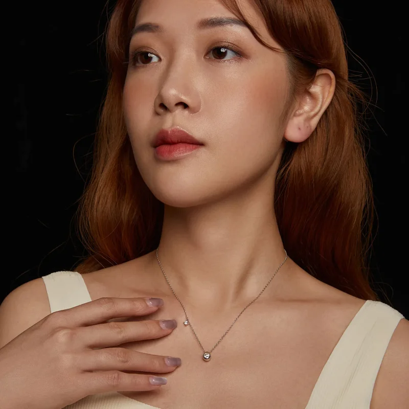 (immagine per) Collana con pendente in moissanite da 0,5 ct stile PANDORA (con un certificato) - Visualizza 9