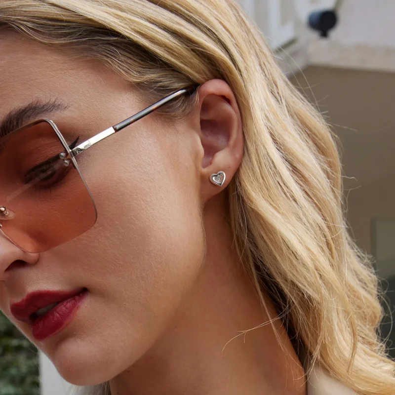 (immagine per) Orecchini a forma di cuore con stella stile PANDORA - BSE1045 - Visualizza 7
