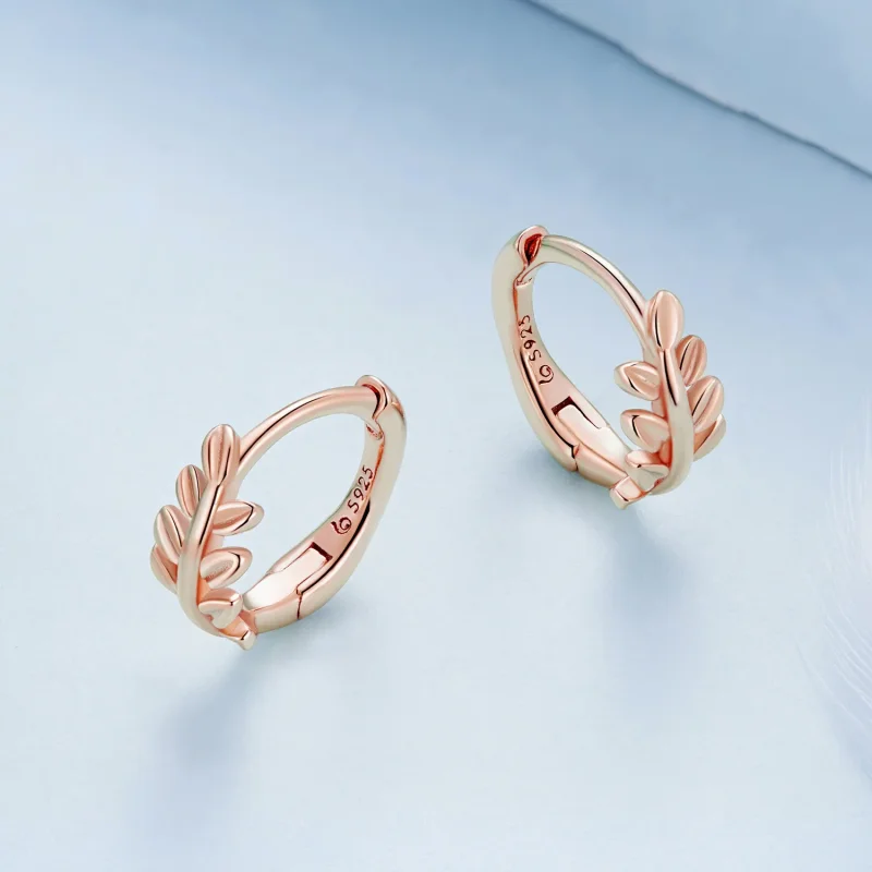 (immagine per) Orecchini a cerchio con foglie di stile Pandora - BSE500-C - Visualizza 3