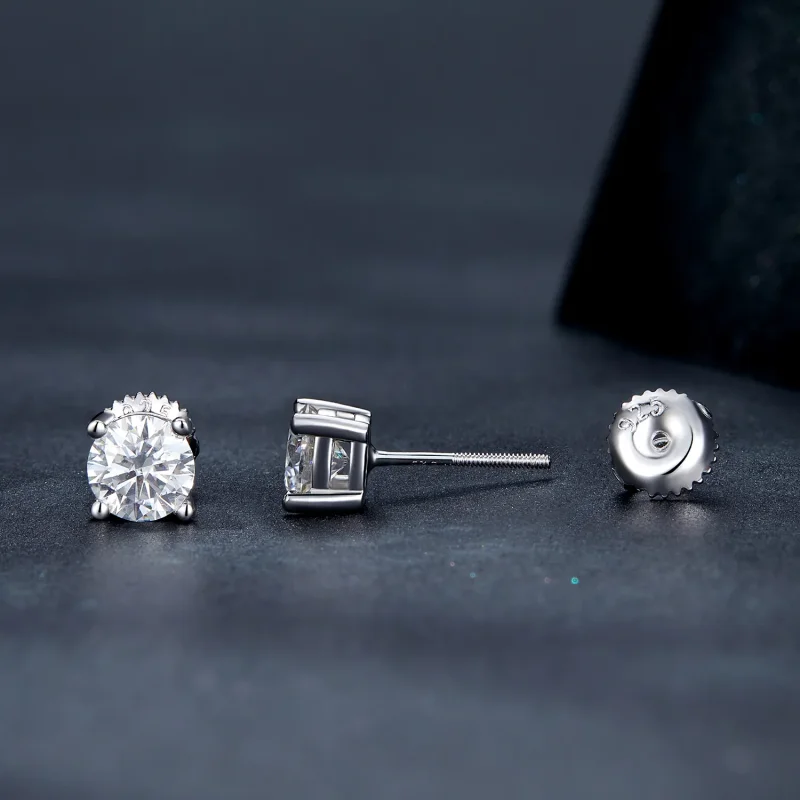 (immagine per) Pandora Stile Orecchini a Perno con Moissanite da un Carato a Quattro Graffe - M - Visualizza 3