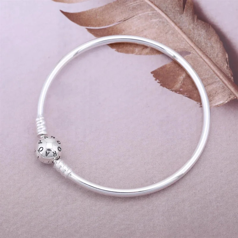 (immagine per) Bracciale rigido in argento con cuore rosa - 590716PCZ - Bracciali | PANDORA - Visualizza 3
