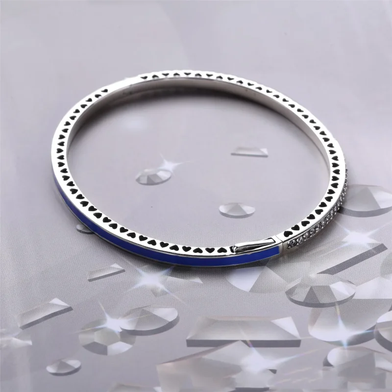 (immagine per) Bracciale Rigido PANDORA in argento zirconia cubica e smalto blu, 590537EN82 - Visualizza 3