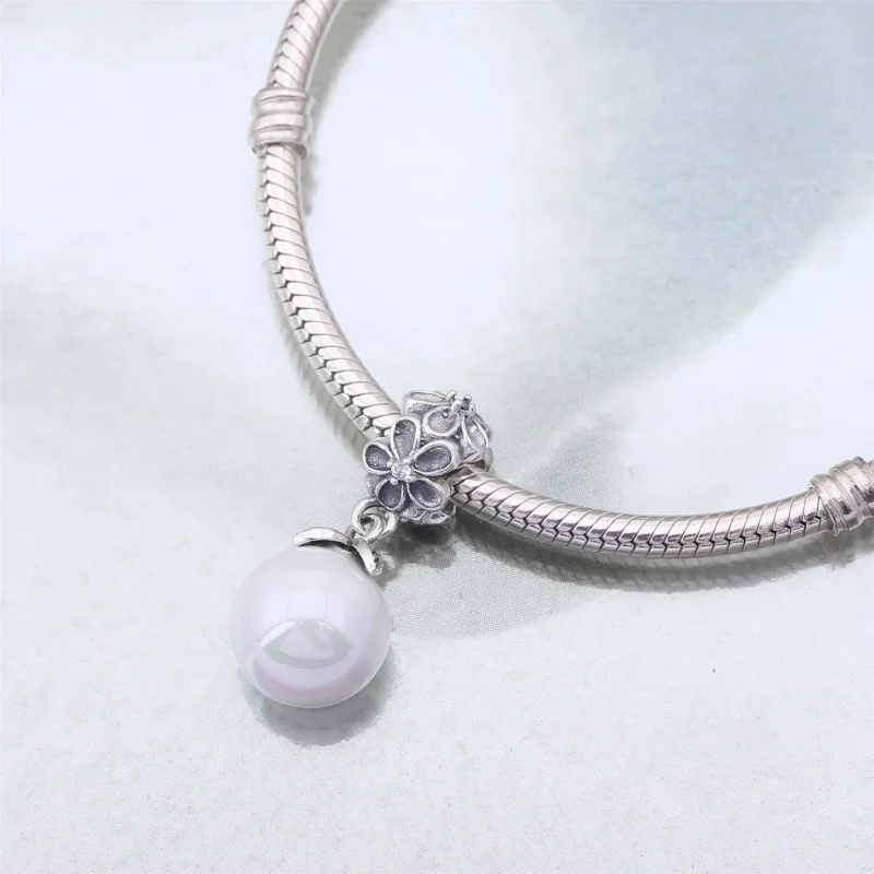 (immagine per) Charm Con Pendente Viola In Fiore Bianca 790858P Charm Pandora - Visualizza 4