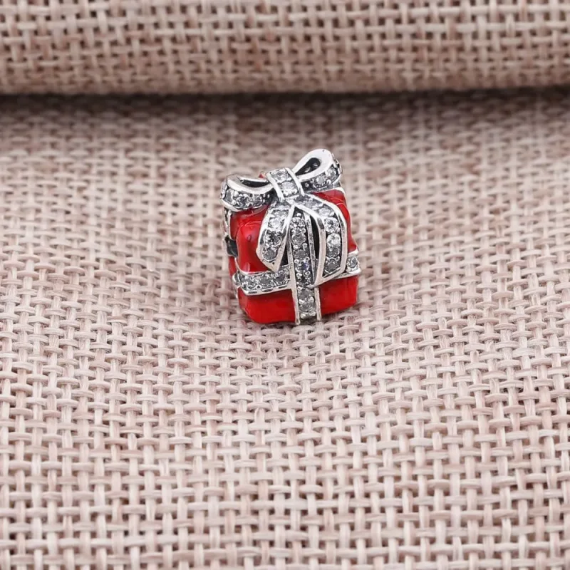 (immagine per) Charm Pacchetto Regalo Rosso - 791772CZ - Charm | PANDORA - Visualizza 2