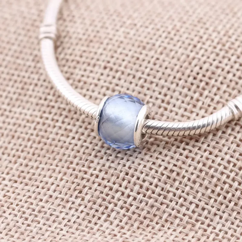 (immagine per) Charm Sfera Sfaccettata Azzurra - Pandora IT - Visualizza 2