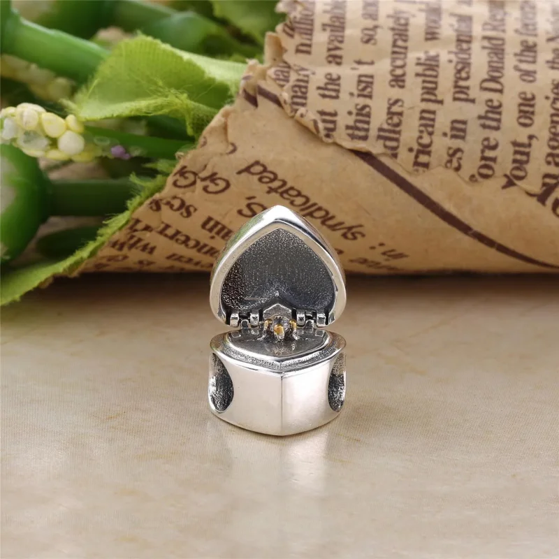 (immagine per) Charm Un Regalo Dal Cuore - 791247CZ - Charm | PANDORA - Visualizza 3