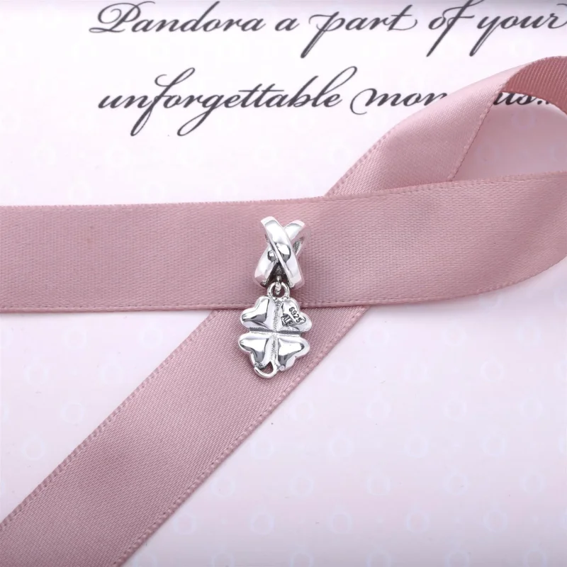(immagine per) Charm con Pendente Quadrifoglio Verde - Pandora IT - Visualizza 3