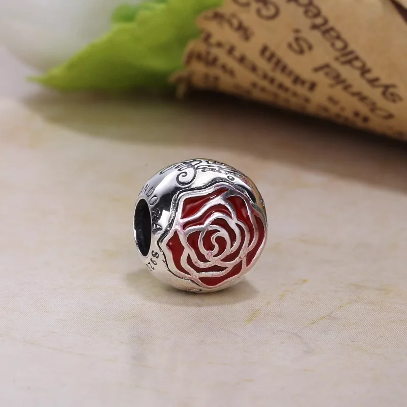 (immagine per) Disney, Charm La Rosa Incantata di Belle - Pandora IT - Visualizza 2